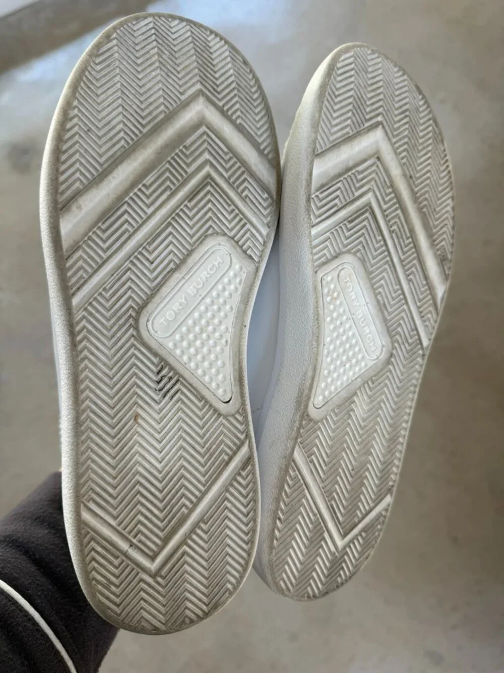 Tory Burch Howell Court White Silver Leather Sneakers Women’s 6.5M